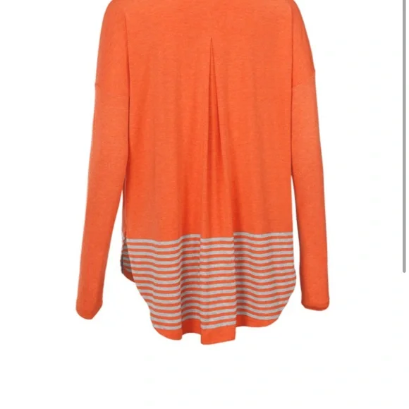 Cabi hangout tee - small - Picture 2 of 3